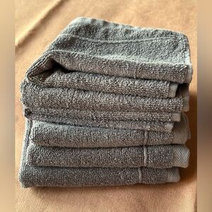 6 Brooklinen Super-Plush Turkish Cotton Washcloths